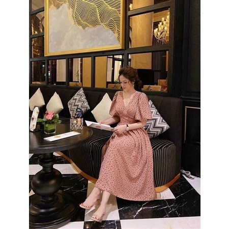 (Sale FreeShip) Đầm hoa nhí tay phồng,cổ V xẻ sâu ôm eo,phong cách trẻ trung,hàng chuẩn shop diện đi đâu cũng xinh