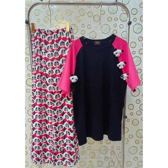 Set áo cotton phối tay hồng đính ghim gấu trúc quần suông gân T4