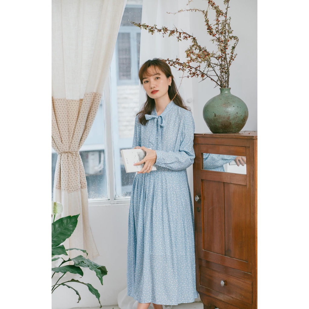 Cỏ Lau - Đầm hoa tay dài Sohee Dress