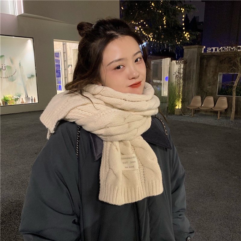 Khăn choàng len dài giữ ấm mùa đông cho nữ