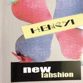 set 2 sticker ui hình trái dâu (lớn nhỏ)