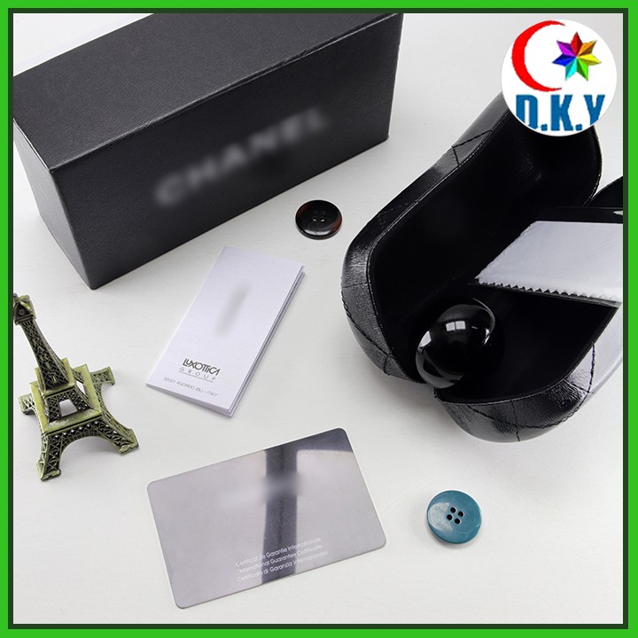 Mắt kính mát nữ Full box hộp hiệu 858 màu khói, nâu. Tròng kính ôm mắt chống bụi, chống nắng, tia UV. | BigBuy360 - bigbuy360.vn