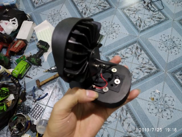 Đèn pin Makita 18w 12v 14v 18v