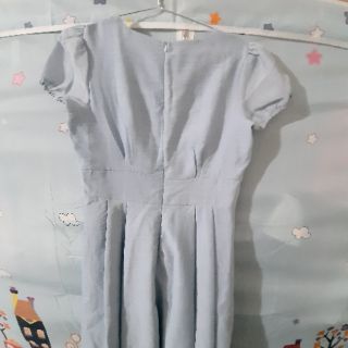 Pass váy màu xanh dương nhạt