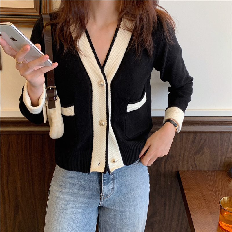 Áo khoác cardigan dệt kim cổ chữ V tay dài thời trang với 2 màu tùy chọn 173050 | BigBuy360 - bigbuy360.vn