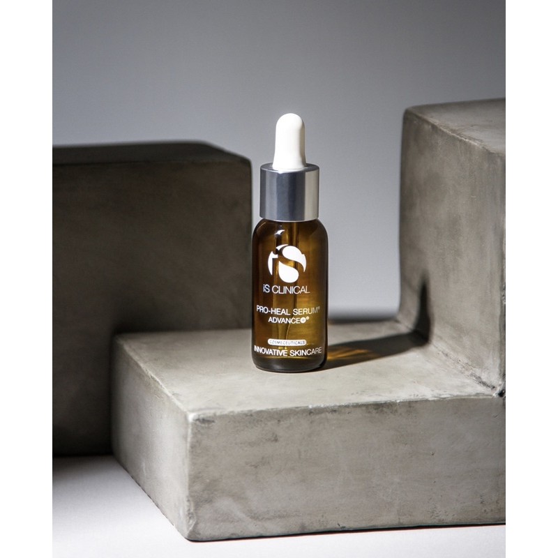 Vitamin C chống oxy hoá, phục hồi và làm sáng cho da dầu/ mụn/nhạy cảm iS CLINICAL Pro-heal Serum Advance+