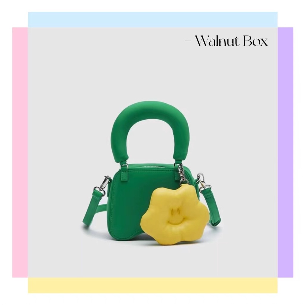 Túi Xách Đeo Vai Hình Vuông Nhỏ Màu Xanh Lá Hình Mặt Cười Phong Cách Thời Trang Mùa Hè Mẫu Mới 2022 Dành Cho Bạn Nữ