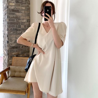 [ORDER] Đầm chic cổ V tay bồng dáng ngắn màu be