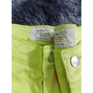 quần lỗi dơ, màu size s,m eo 66, m,l eo 70 có giãn