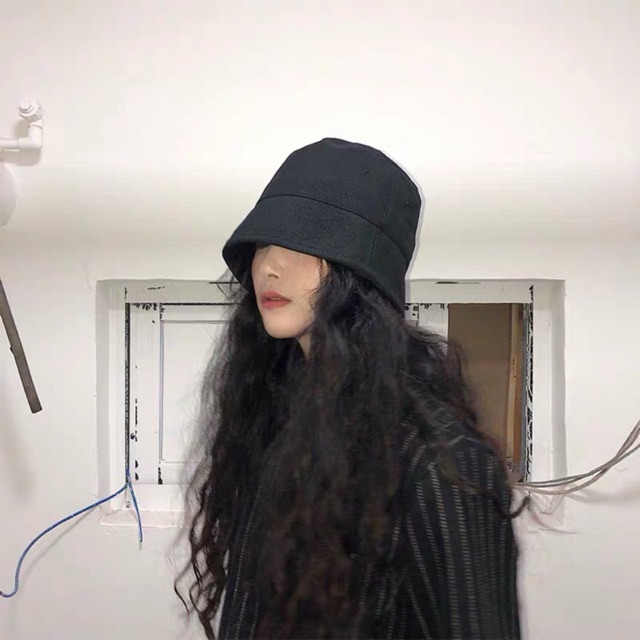 BUCKET HAT