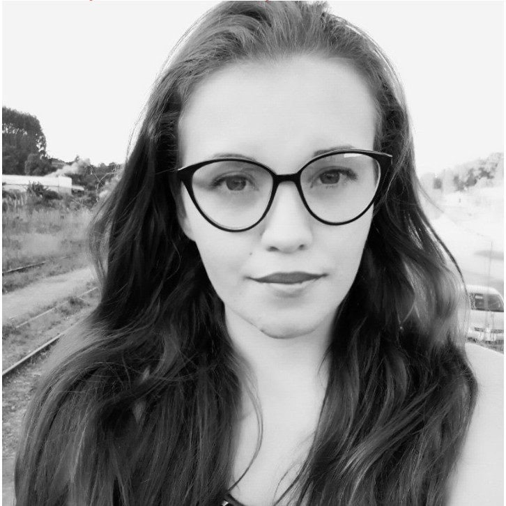 Mắt Kính Gọng Tròn Trong Suốt Phong Cách Retro