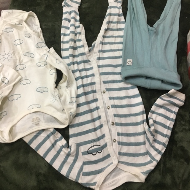 Combo áo quần, yếm cho bé