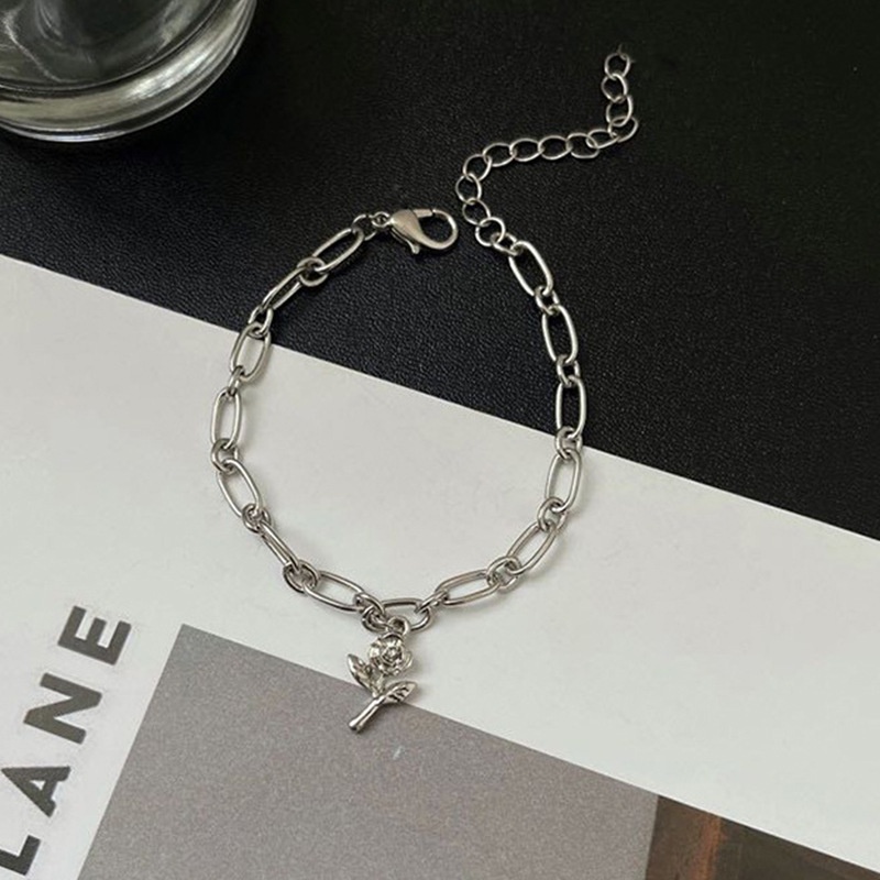 Vòng tay hoa hồng lắc tay nữ thời trang sợi nhỏ trangsucsg