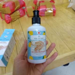 Nước rửa tay khô kháng khuẩn
