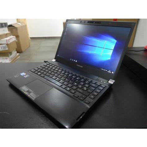 Laptop văn phòng đẳng cấp Toshiba Dynabook R700, chip core i5 đủ phụ kiện | BigBuy360 - bigbuy360.vn