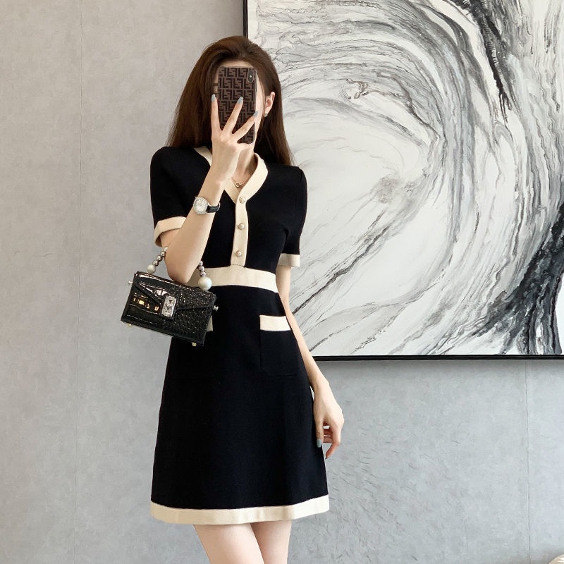2022 the new summer style Xiaoxiang style waist shows slim advanced feeling color V-collar knitted dress A-shaped dress for women