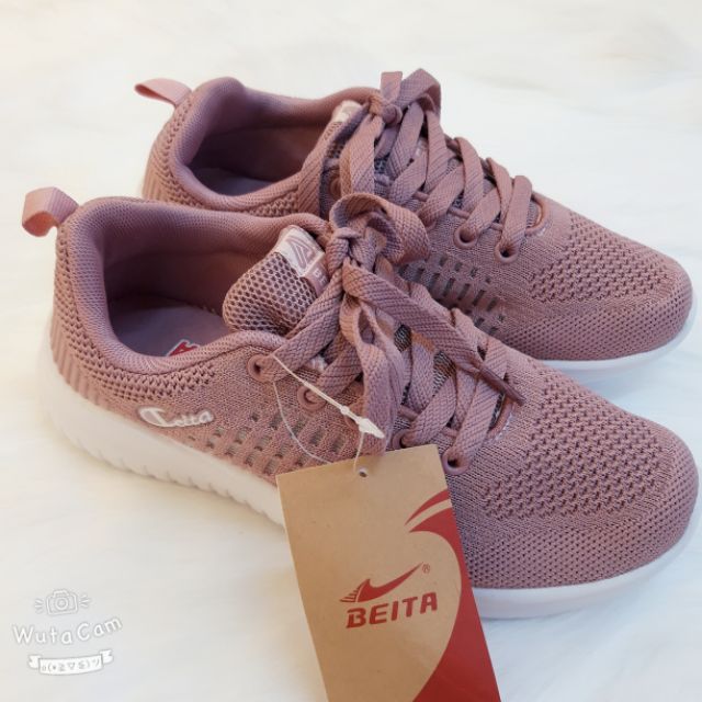 Giày thể thao hồng beita