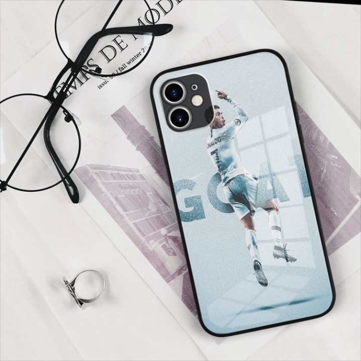 Ốp kính cường lực CR7 C.Ronaldo siêu nhân Đang Hot cho tất cả các đời Iphone năm 2021 OK-FOO2001068