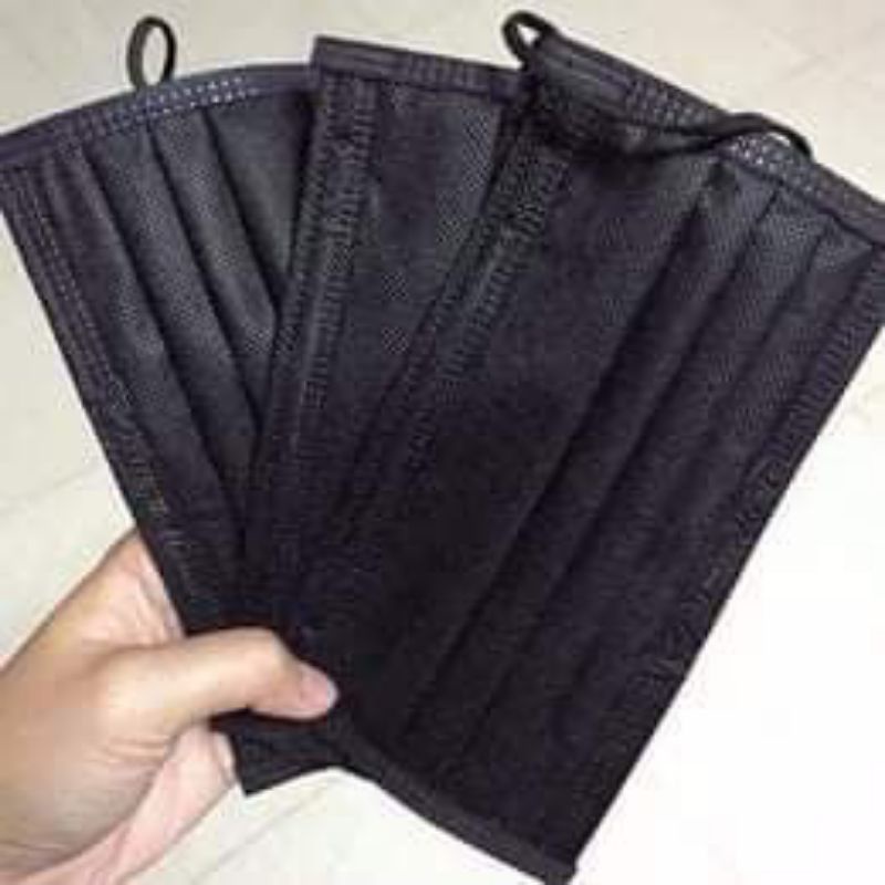 Chính Hãng- Khẩu trang y tế màu đen NAM ANH FAMAPRO 4 lớp giấy kháng khuẩn hộp 50 cái