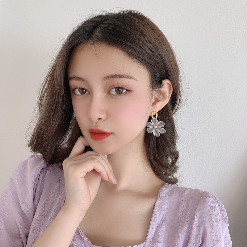 Khuyên Tai Hình Bông Hoa Trong Suốt Phong Cách Hàn Quốc
