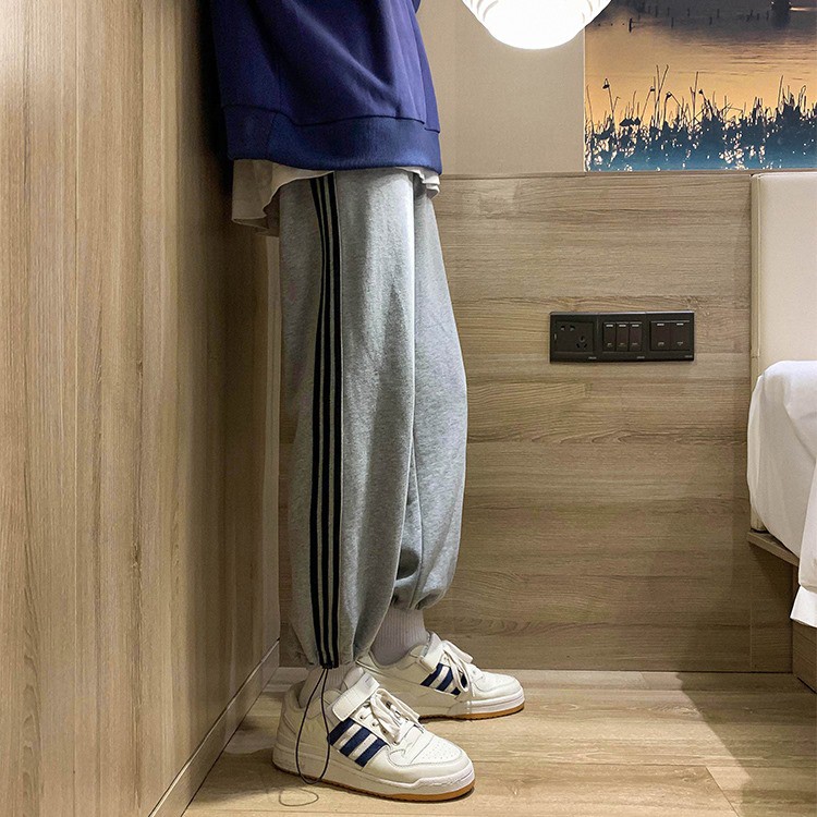 Quần JOGGER 3 SỌC nỉ bông unisex phom to chất nỉ ngoại dày dặn giá siêu rẻ | BigBuy360 - bigbuy360.vn