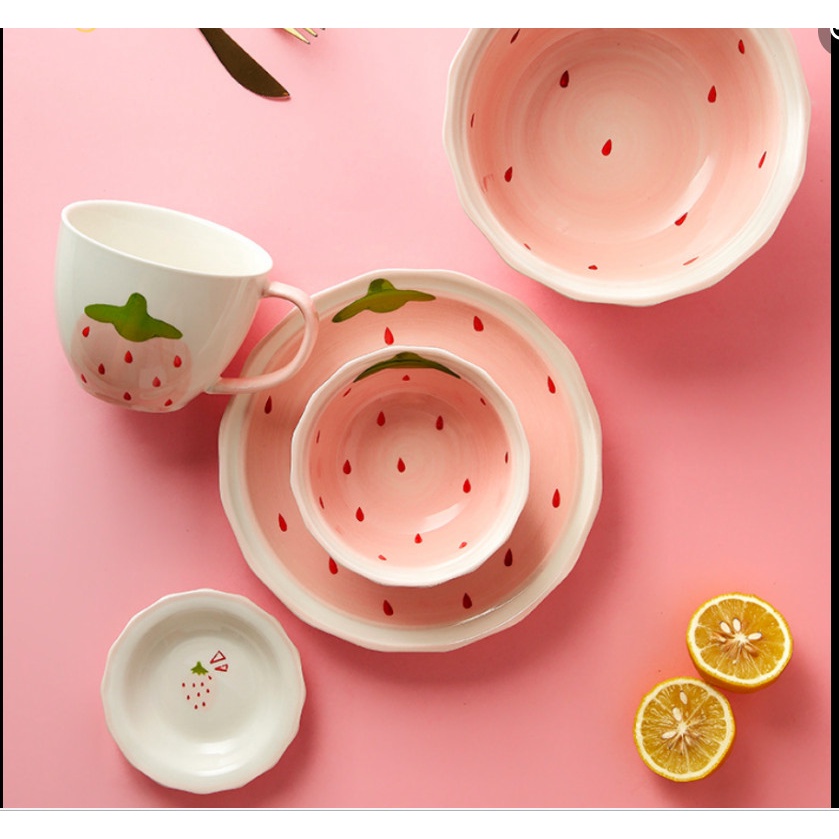 Bát đĩa gốm sứ Hàn Quốc họa tiết dâu tây - Phong cách Vintage- Màu hồng cute, xinh xắn