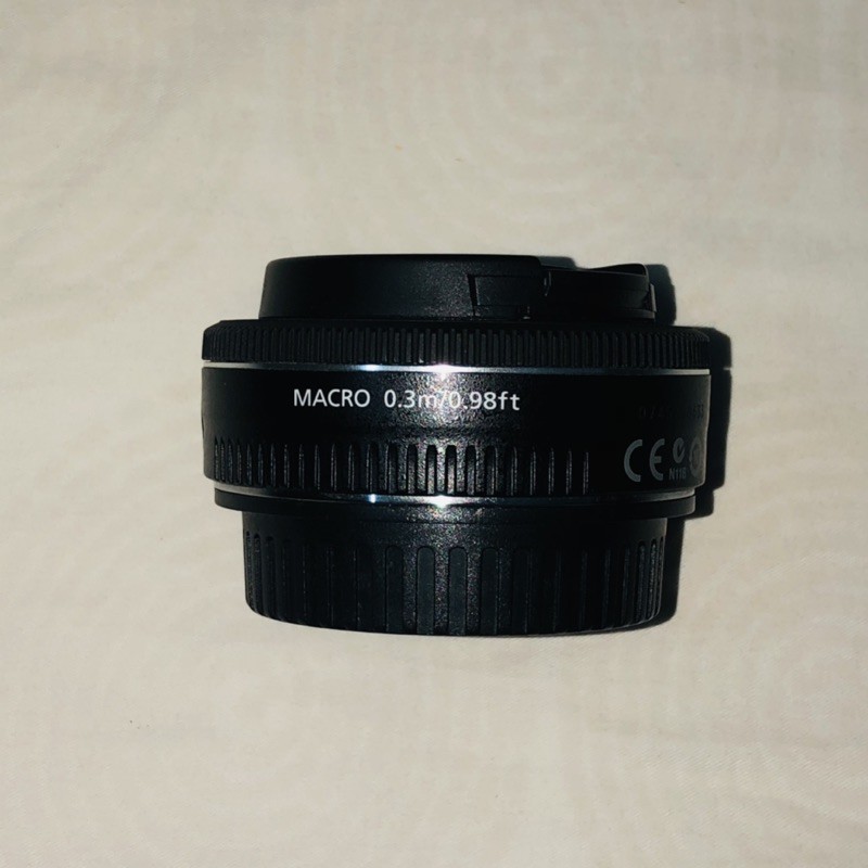 Ống kính Canon 40mm f2.8 STM