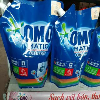 Túi nước giặt Omo Matic Cửa Trước Bền Màu 2,0 kg