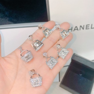 Mặt cham túi xách hiệu mạ bạch kim Italy