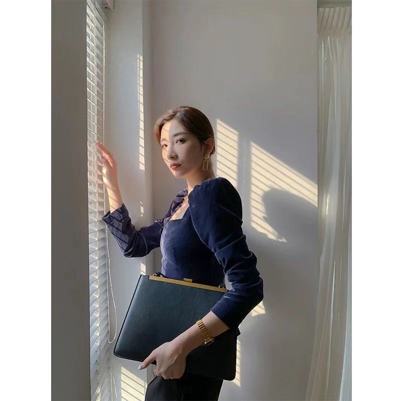 Áo nhung tay dài phồng cổ vuông thời trang mùa thu quyến rũ dành cho nữ