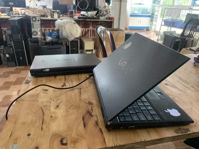Laptop Sony Vaio VGN-SZ680 đen huyền thoại | BigBuy360 - bigbuy360.vn