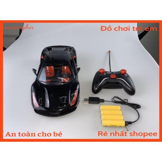 Đồ chơi siêu xe oto có điều khiển gấp mui xe và có đèn khi chơi đêm - W083852