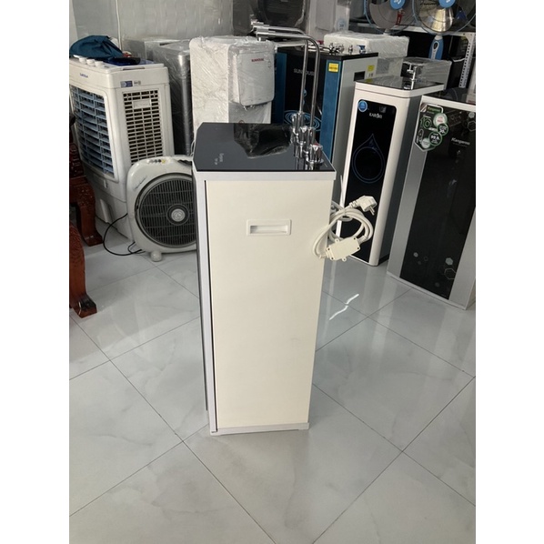 Máy lọc nước R.O nóng lạnh Hydrogen Kangaroo KG10A4VTU 10 lõi - Hàng trưng bày
