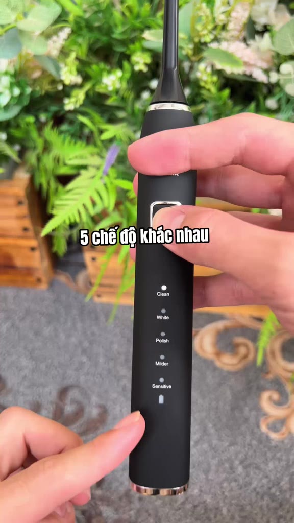 Bàn chải điện Brushie tích hợp máy rửa mặt 5 chế độ, bàn chải phù hợp cho cả người niềng răng | BigBuy360 - bigbuy360.vn