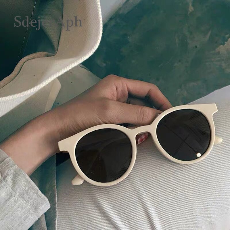 Kính Mát Thời Trang V Hot Tròn Cá Tính | BigBuy360 - bigbuy360.vn