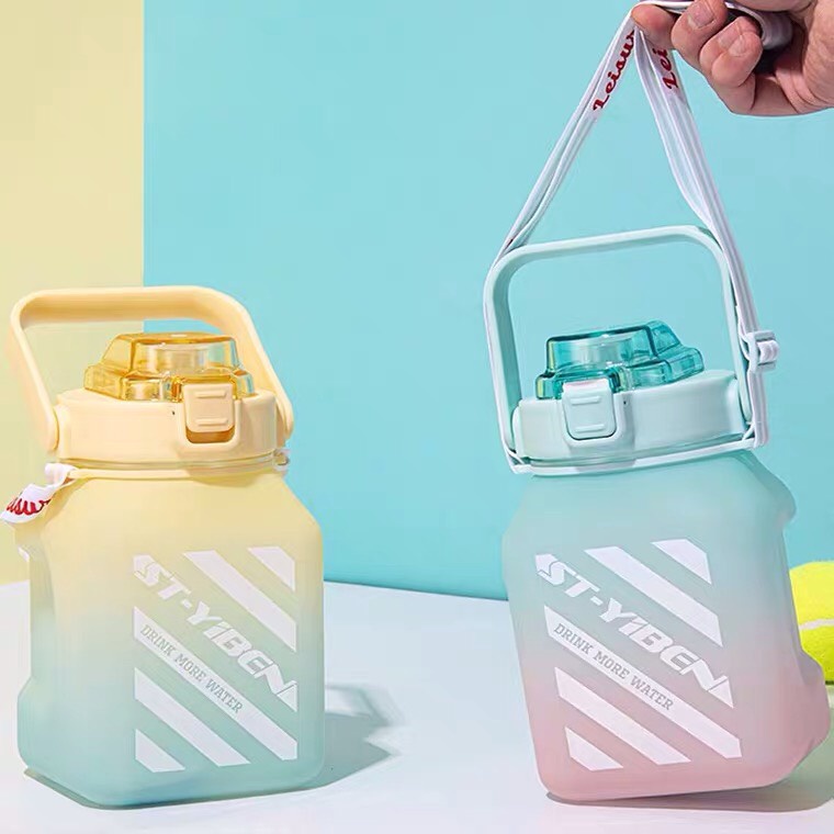 [ Tặng kèm sticker] Bình đựng nước 1,5L Sport Nhiều Màu Siêu Dễ Thương Tặng Kèm Dây Và Quai Xách - Cốc Cố