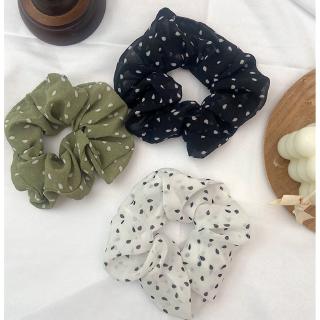 Cột tóc đơn giản phong cách Hàn Quốc