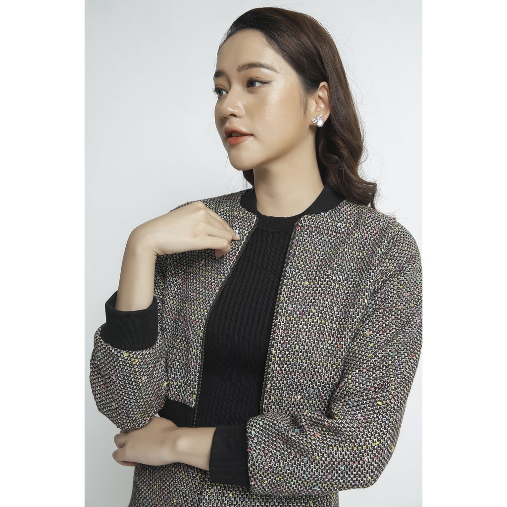 Áo khoác nữ dáng ngắn họa tiết kẻ IVY moda MS 70B6571 | BigBuy360 - bigbuy360.vn