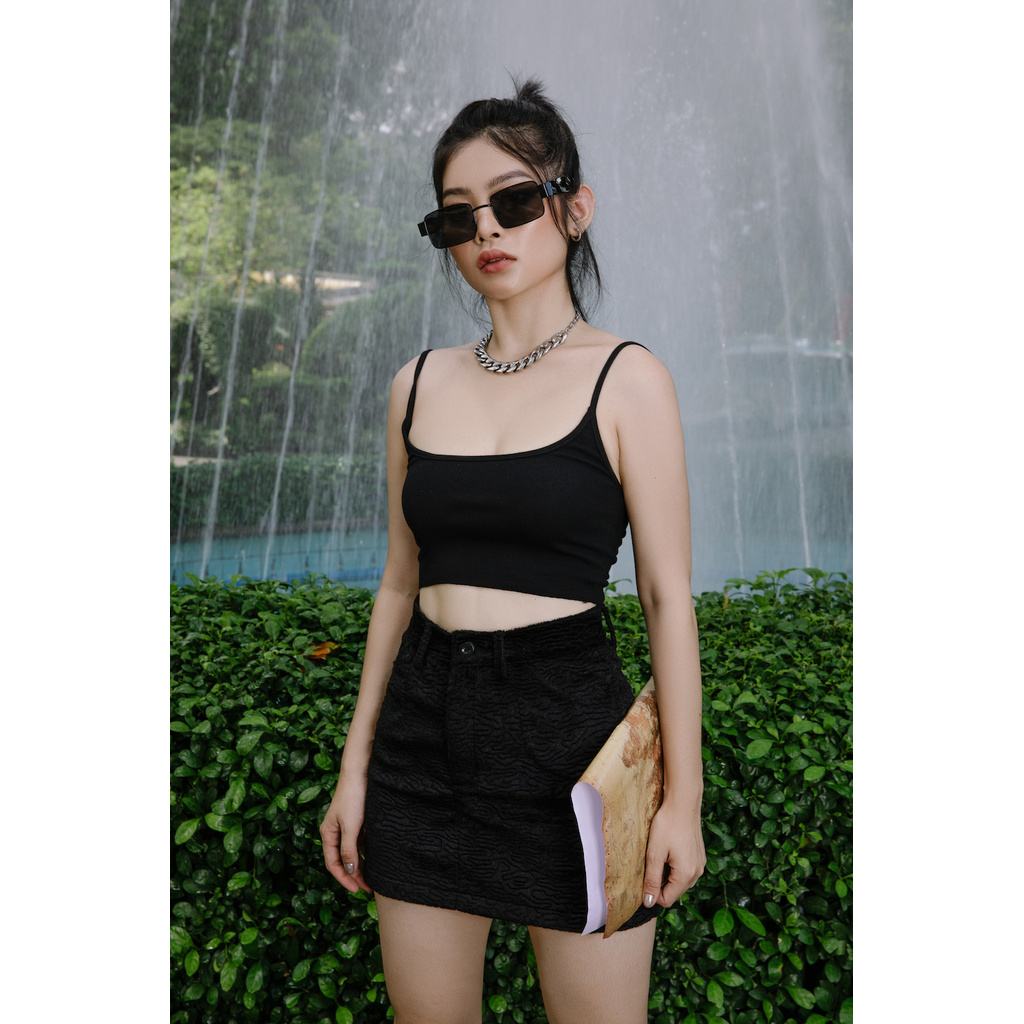 Chân váy đen vải hoạ tiết ẩn BLMDE | BigBuy360 - bigbuy360.vn