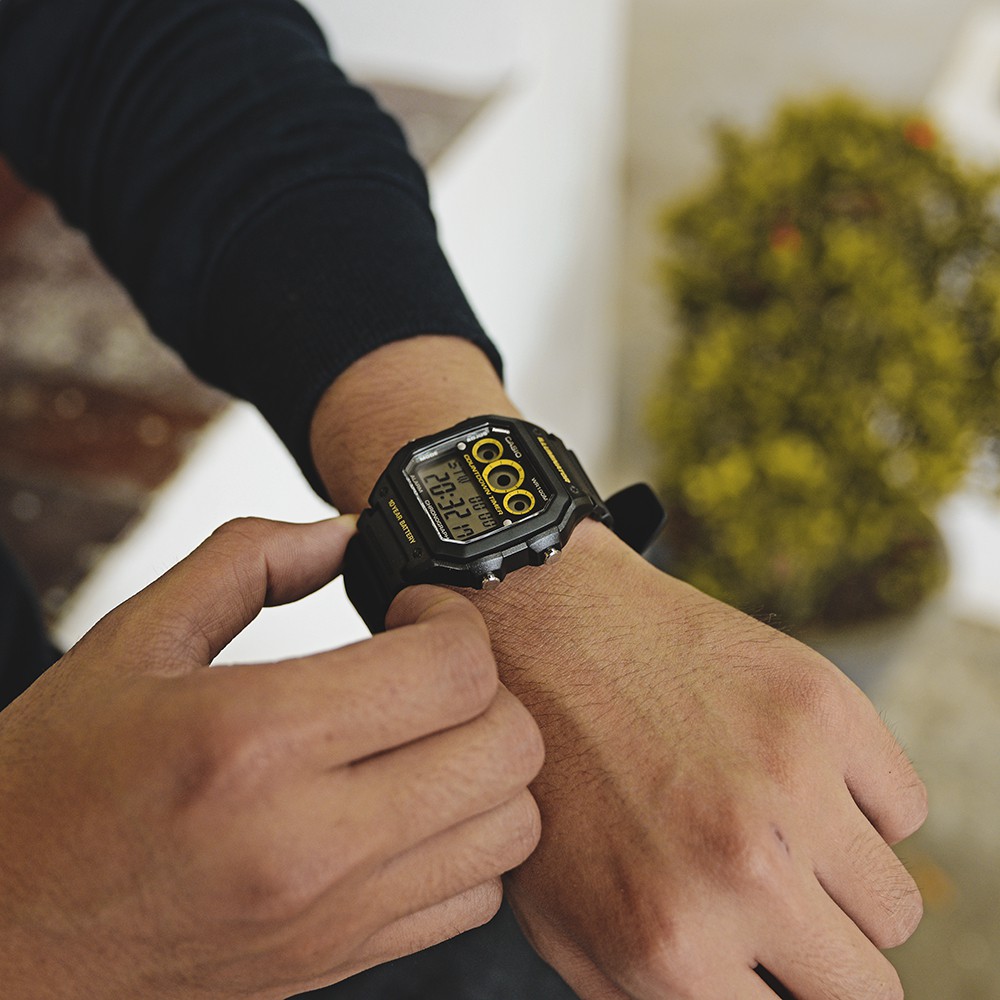 Đồng hồ nam dây nhựa Casio Anh Khuê AE-1300WH-1AVDF