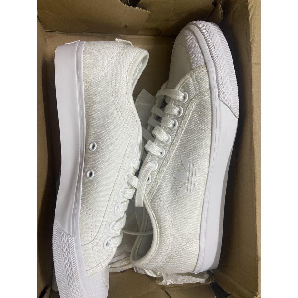 Giày Adidas NIZZA SIZE 42// XẢ KHO GIÀY CÓ VẾT Ố