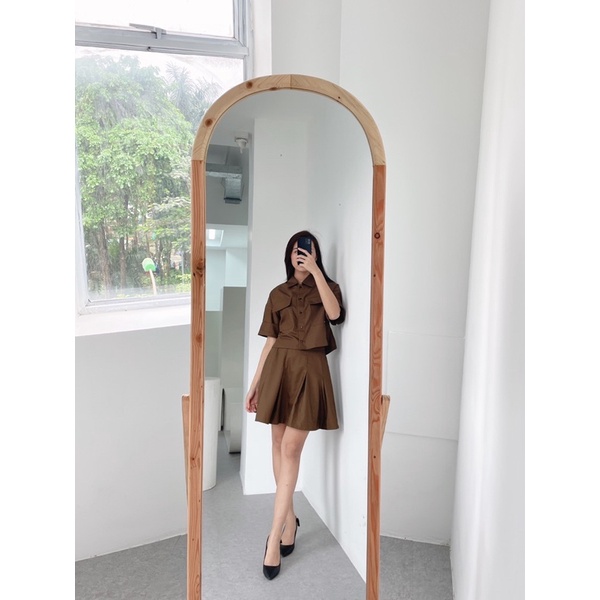 Áo sơ mi croptop cơ bản cho nữ Caffeine Studio