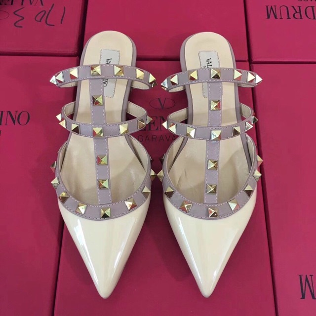 Valentino sale