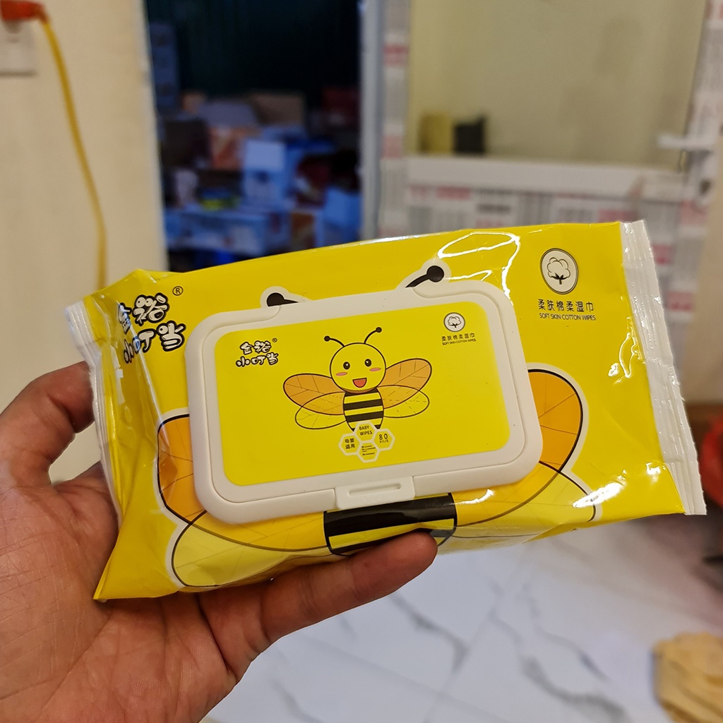 Khăn giấy ướt vịt vàng kháng khuẩn không mùi 10 gói tặng kèm thùng nhựa gói 80 tờ - Đồ ăn vặt cô nương béo