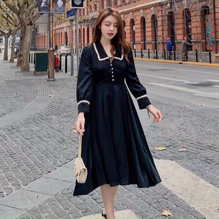 Đầm xòe phối nút