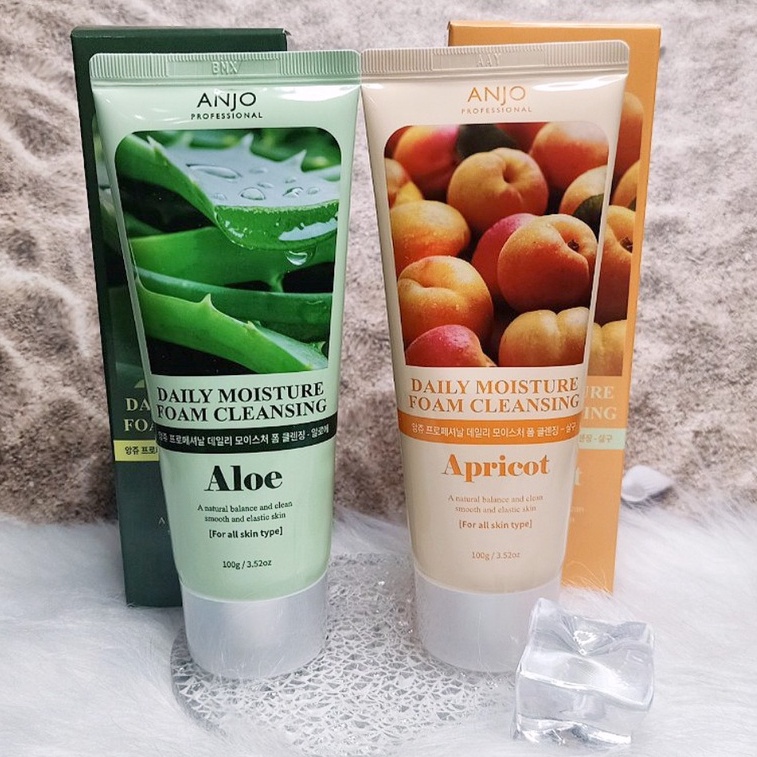 Sữa rửa mặt chiết xuất từ trái mơ ANJO Daily Foam Cleansing Apricot - 100ml