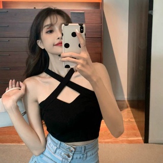 Áo croptop cổ yếm chéo kiểu Hàn