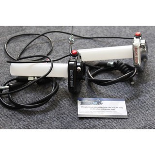 Cùm ga tăng tốc UMA racing