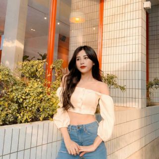 (SẴN) Áo trễ vai croptop 3 cúc M10