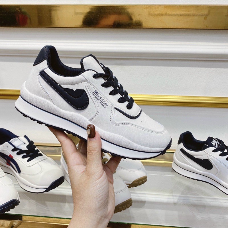 Giày thể thao phối màu nâng đế